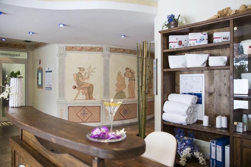 Golf Hotel Фольгария Экстерьер фото