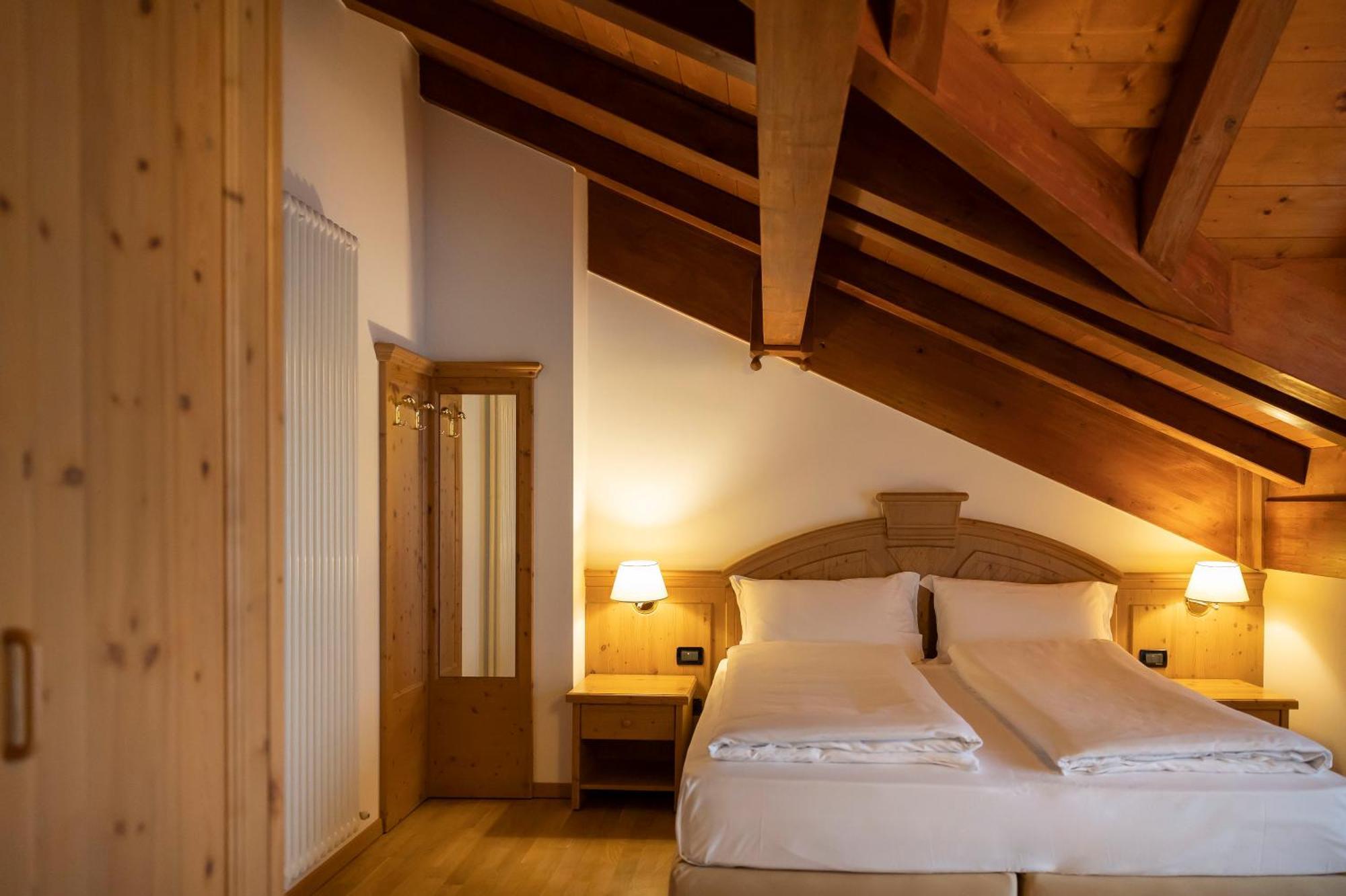 Golf Hotel Фольгария Экстерьер фото