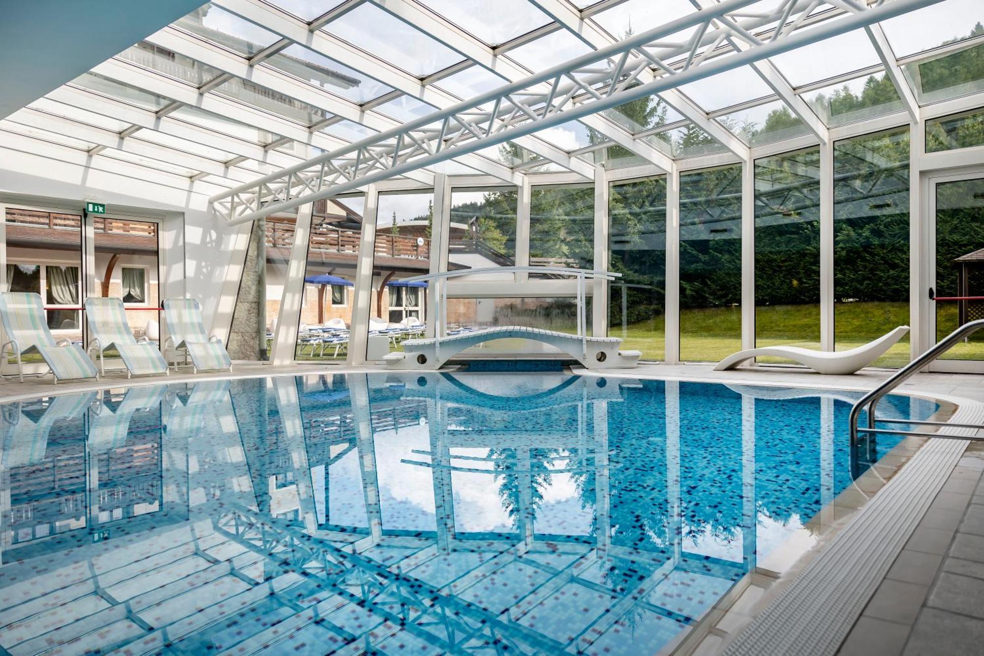 Golf Hotel Фольгария Экстерьер фото