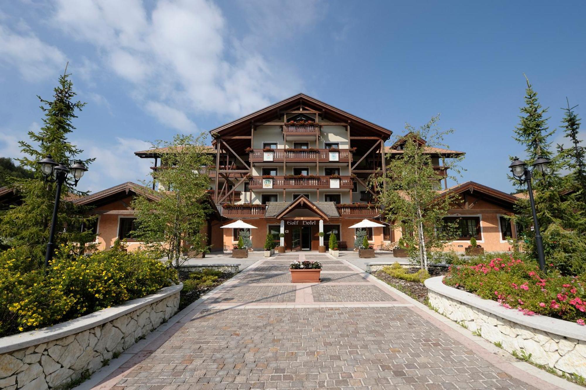 Golf Hotel Фольгария Экстерьер фото